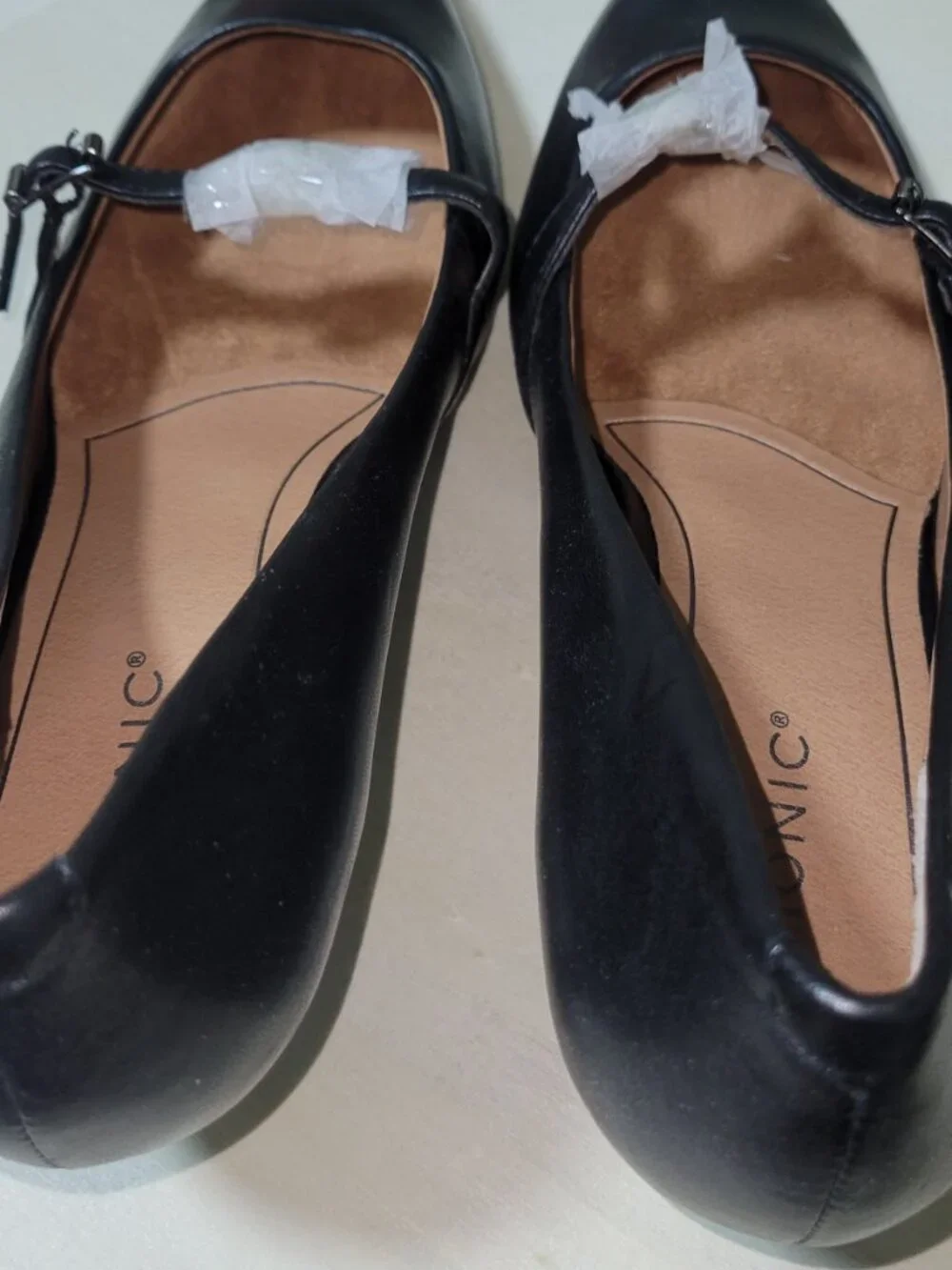 Vionic Black Leather Pumps [Item #SP07]